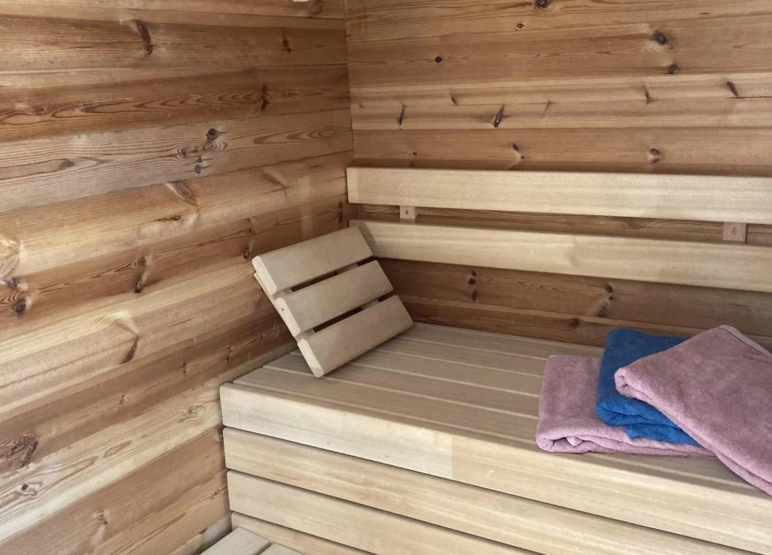 711- Spacieuse Ferme Bretonne Avec Sauna Et Grand Beuzec-Cap-Sizun Holiday home
