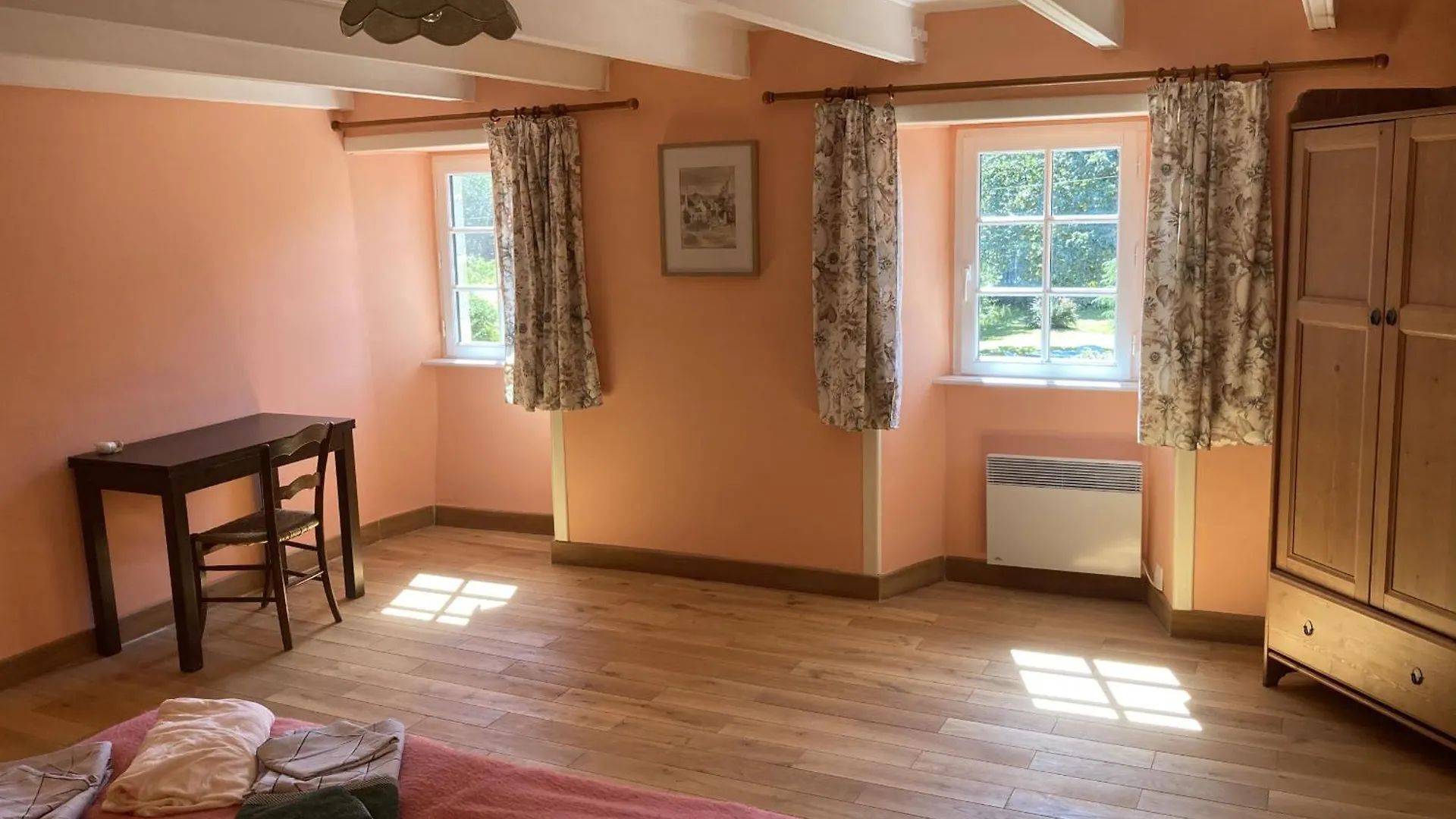 711- Spacieuse Ferme Bretonne Avec Sauna Et Grand Beuzec-Cap-Sizun